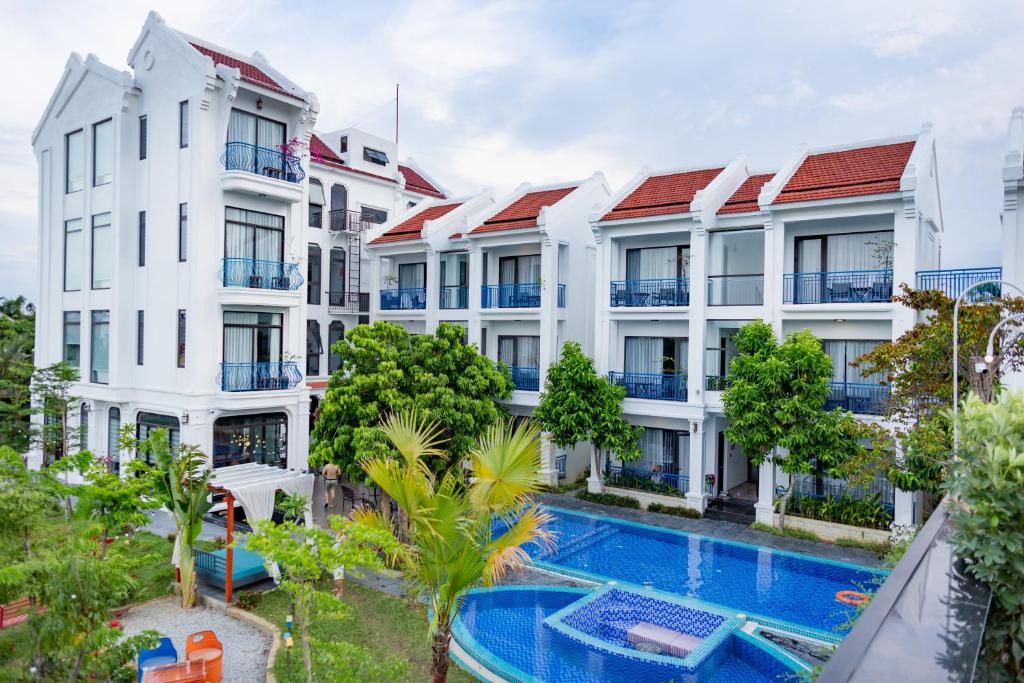 Serene Nature Hotel and Spa Hoi An фото 13