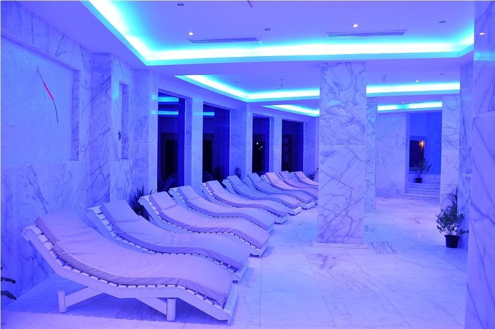 Golden 5 Topaz Suites Hotel фото 11