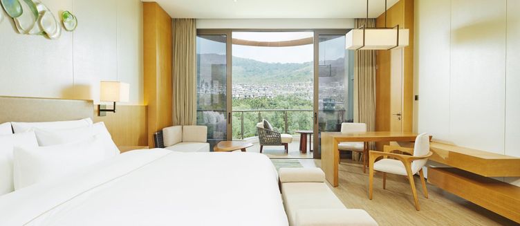 Фото отеля The Westin Shimei Bay Resort