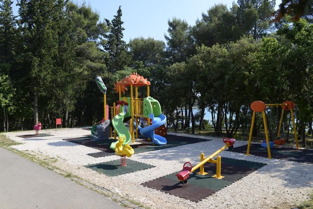 Crvena Luka Apartments and Villas фото 16