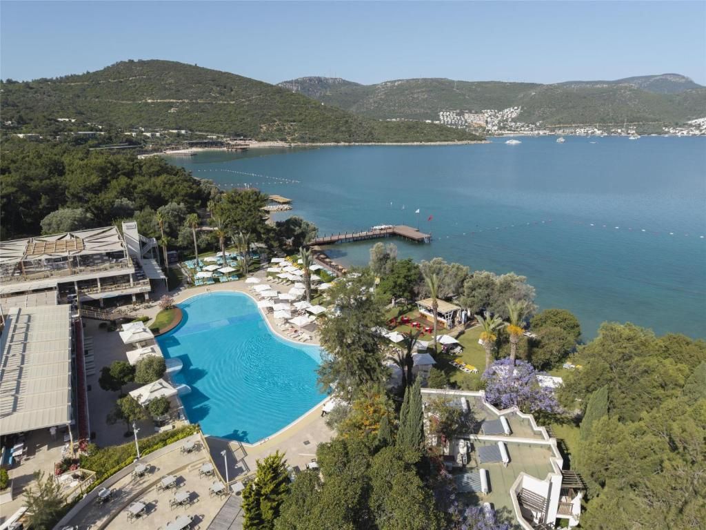 DoubleTree by Hilton Bodrum Isil Club Resort фото 96