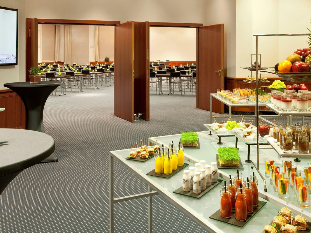 Crowne Plaza Berlin City Centre, an IHG Hotel фото 13