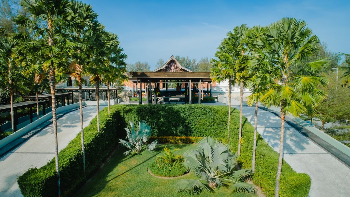 Outrigger Khao Lak Beach Resort фото 32