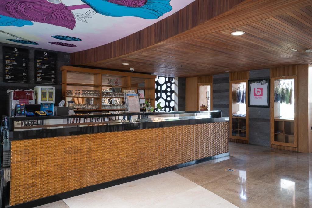 Bedrock Hotel Kuta Bali фото 8
