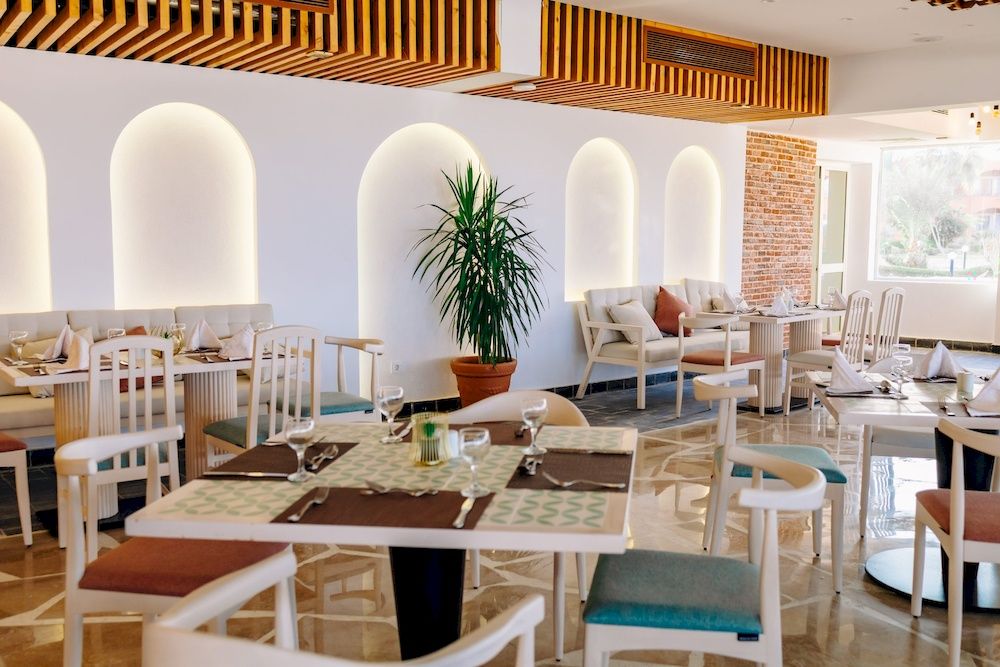 The Three Corners Happy Life Beach Resort фото 73