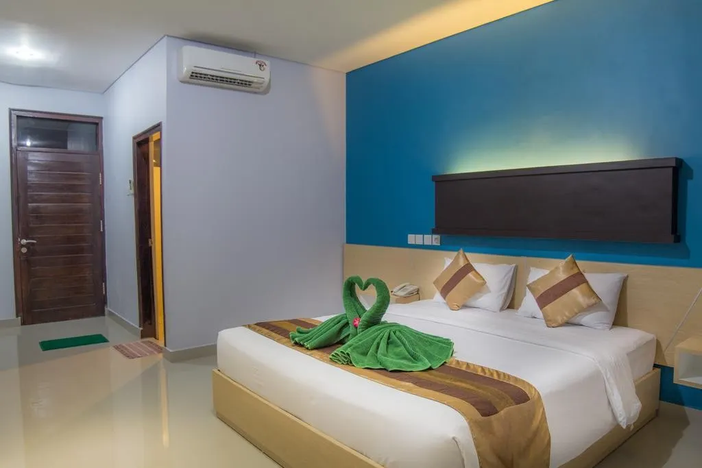 Bakung Beach Resort фото 3