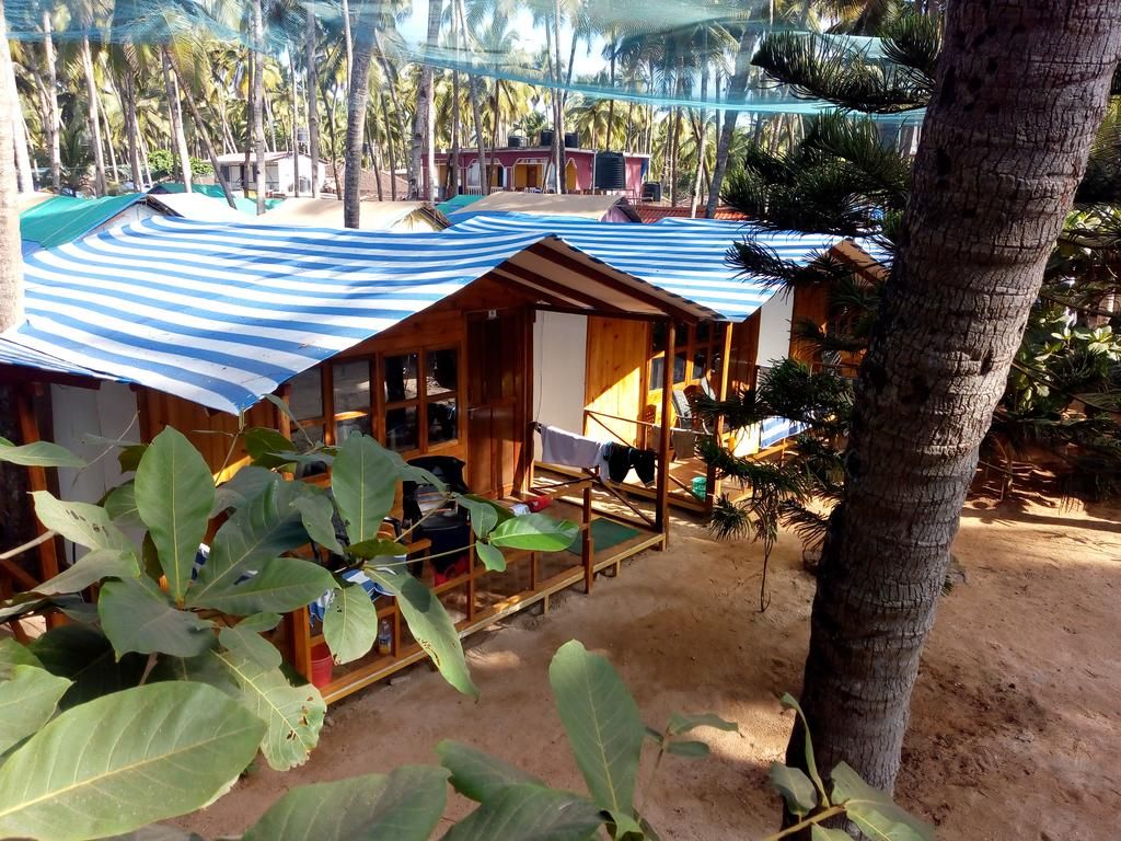 Royal Touch Beach Huts фото 32