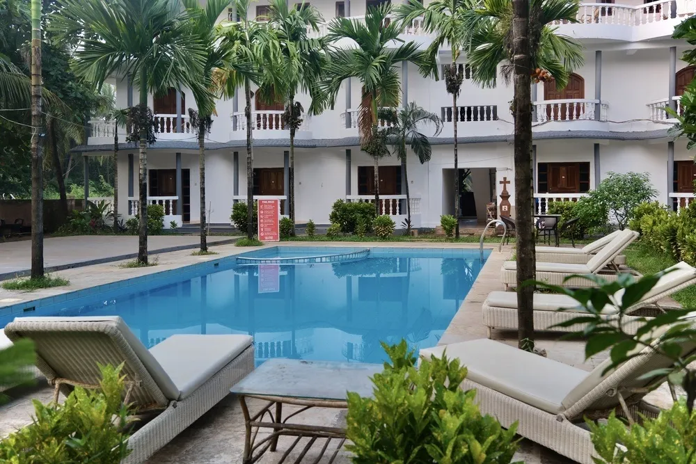 Oasis Beach Resort фото 1