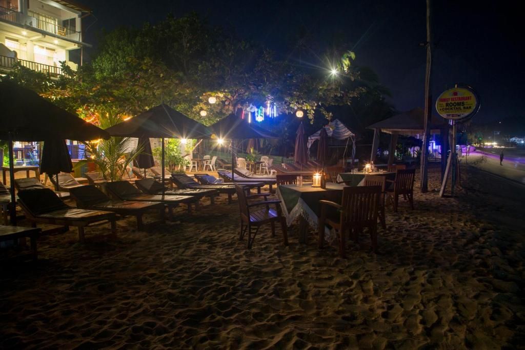 Wave Beach Resort Unawatuna фото 44