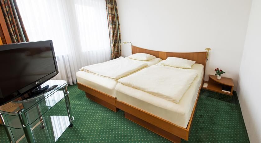 DORMERO Hotel Dresden Airport фото 45