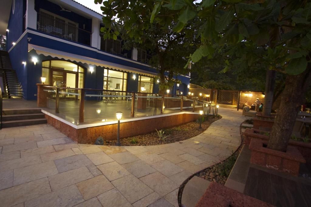 Acron Waterfront Resort фото 65
