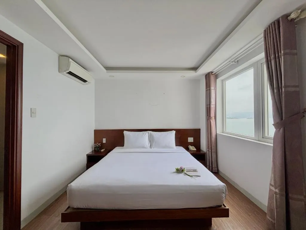 Soria Majestic Beachfront Nha Trang Hotel фото 3