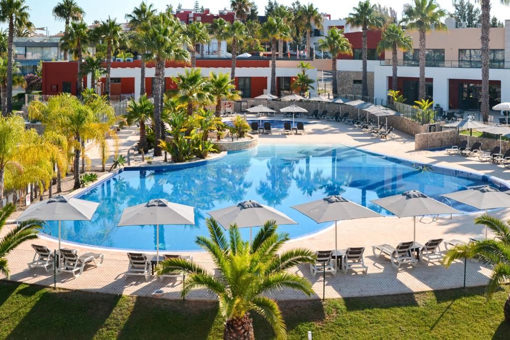 Vitor`s Village Hotel Ferragudo фото 2