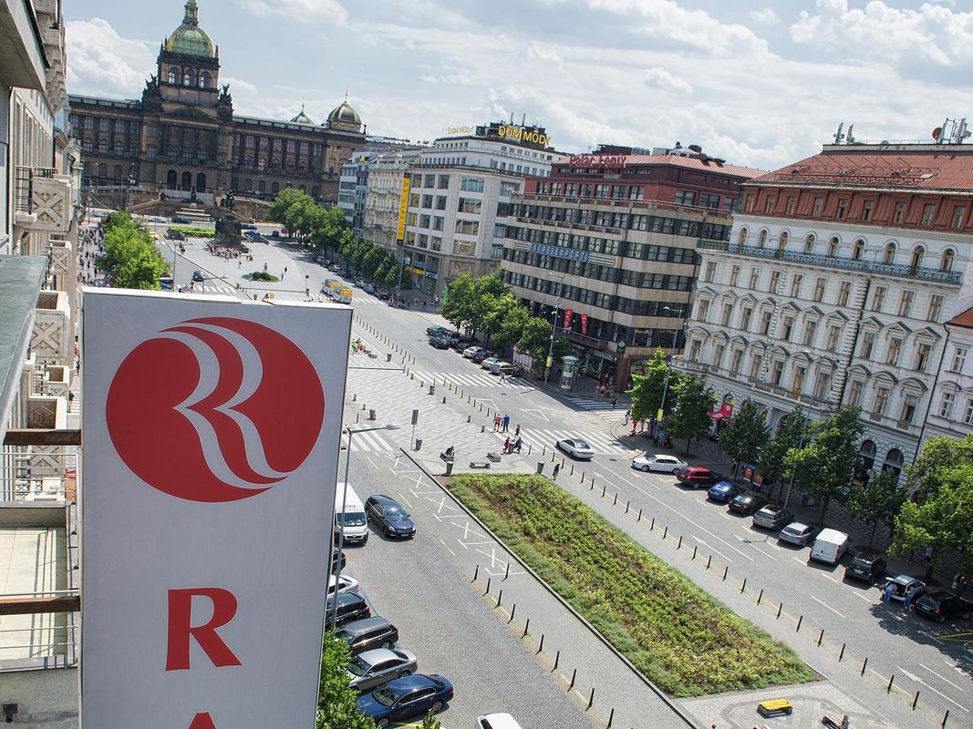 Ramada Airport Hotel Prague фото 40