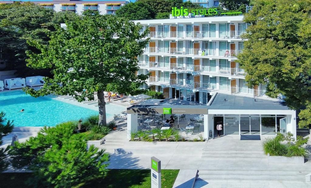 Ibis Styles Golden Sands Roomer фото 6