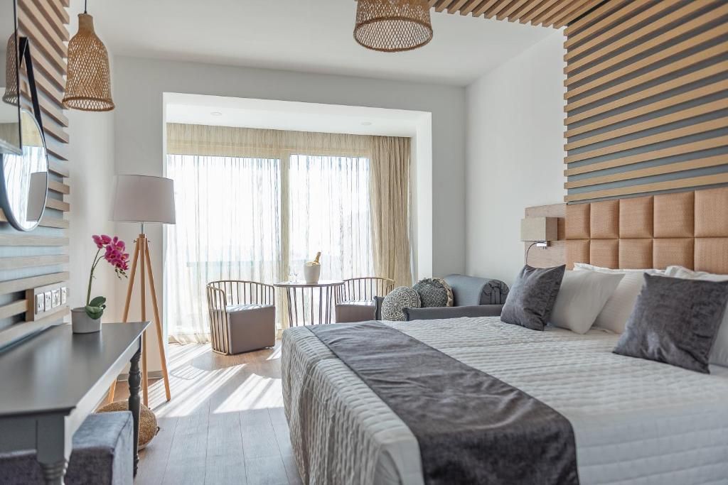 Pierre Anne Beach Hotel фото 37