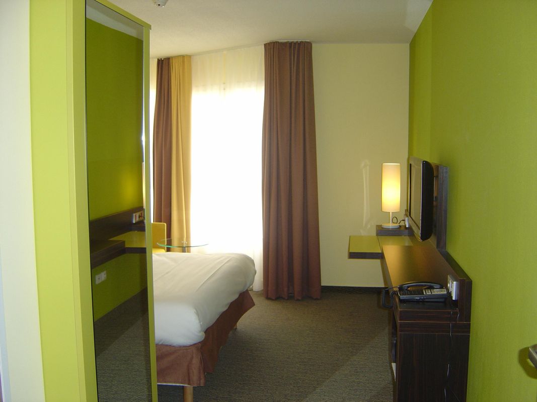 Ibis Styles Nice Vieux Port Hotel фото 14