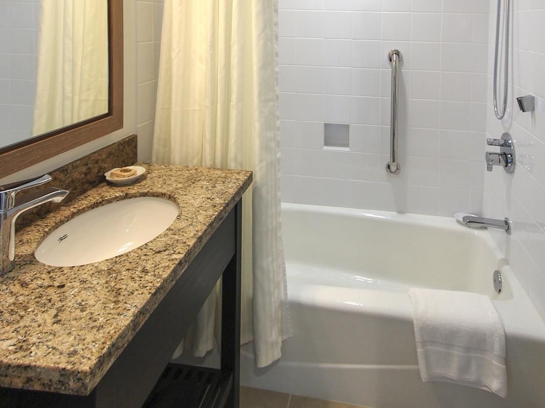 The New Otani Kaimana Beach Hotel фото 12