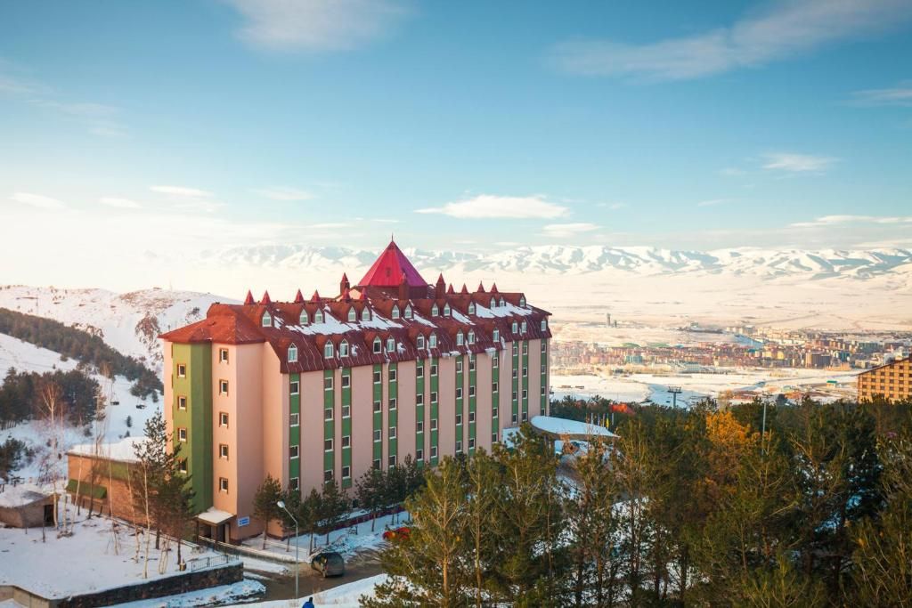 Palan Ski & Convention Resort фото 42