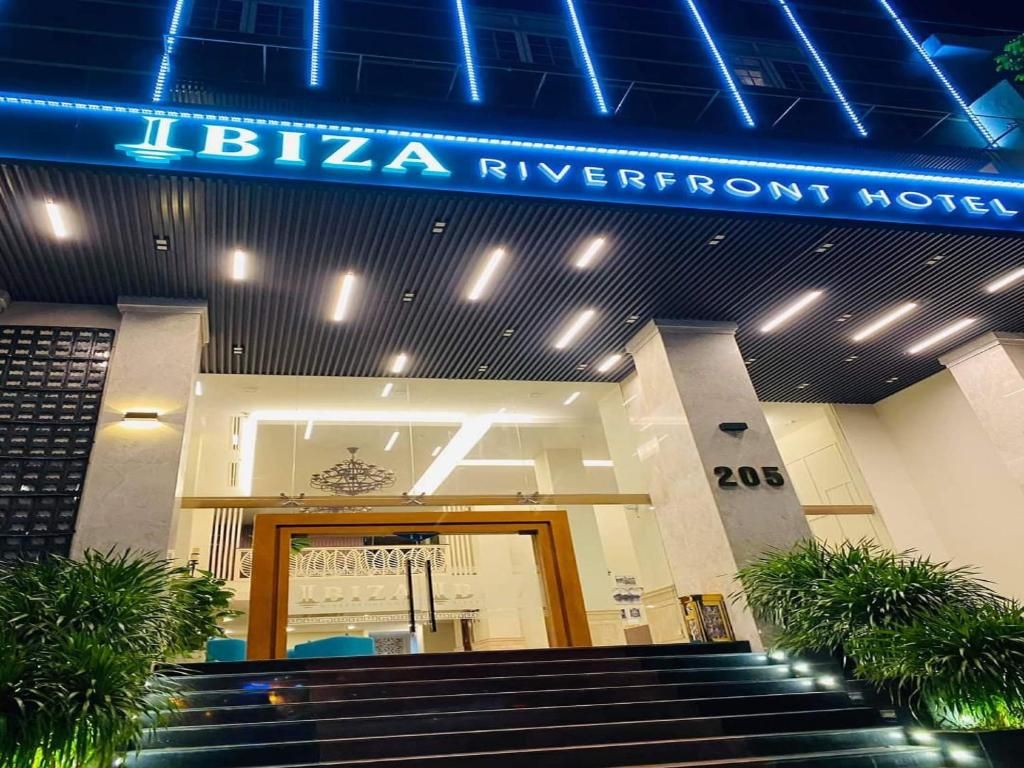 Ibiza Riverfront Hotel фото 13