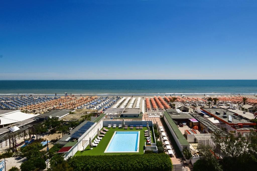 Riccione Beach Hotel фото 16