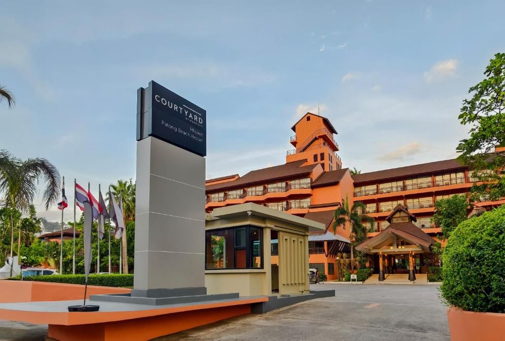 Courtyard by Marriott Phuket, Patong Beach Resort фото 20