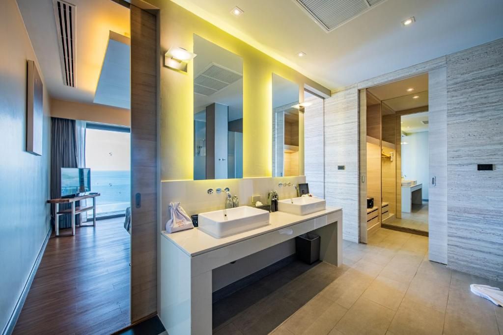 Cape Sienna Gourmet Hotel & Villas фото 40