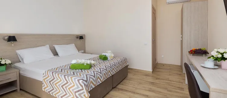 Фото отеля Oasis Club Resort Hotel