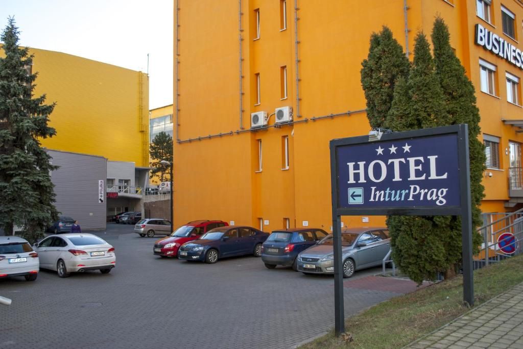 Hotel Inturprag фото 24