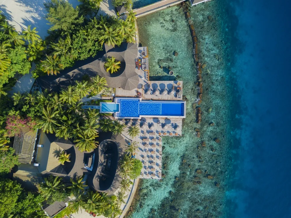 Machchafushi Island Resort & Spa Maldives, The Centara Collection фото 9