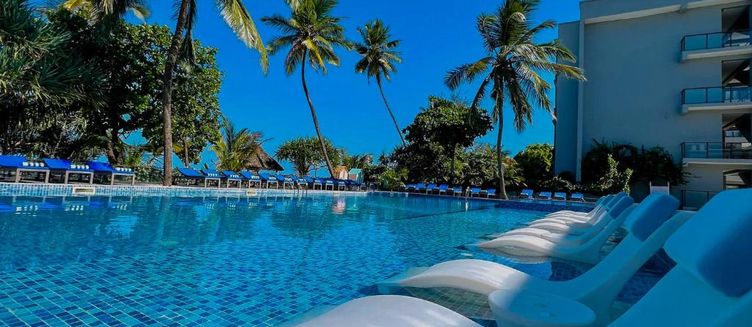 Фото отеля Matemwe Sands Beach Hotel