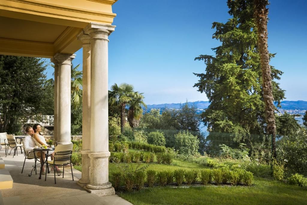Remisens Villa Atlanta фото 3