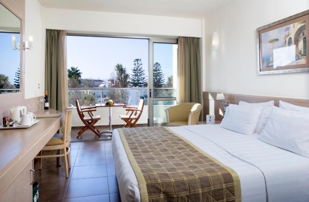 Thalassa Beach Resort & Spa (Adults Only) фото 14