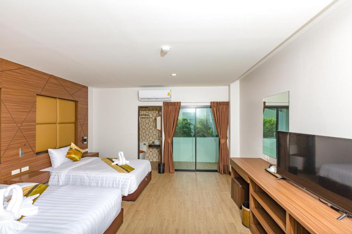 The Bell Airport Phuket Hotel фото 2