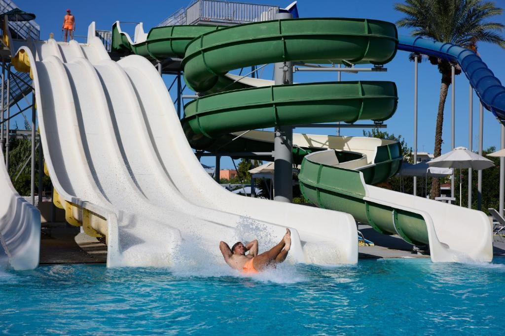 Blue Bay Beach Resort фото 32