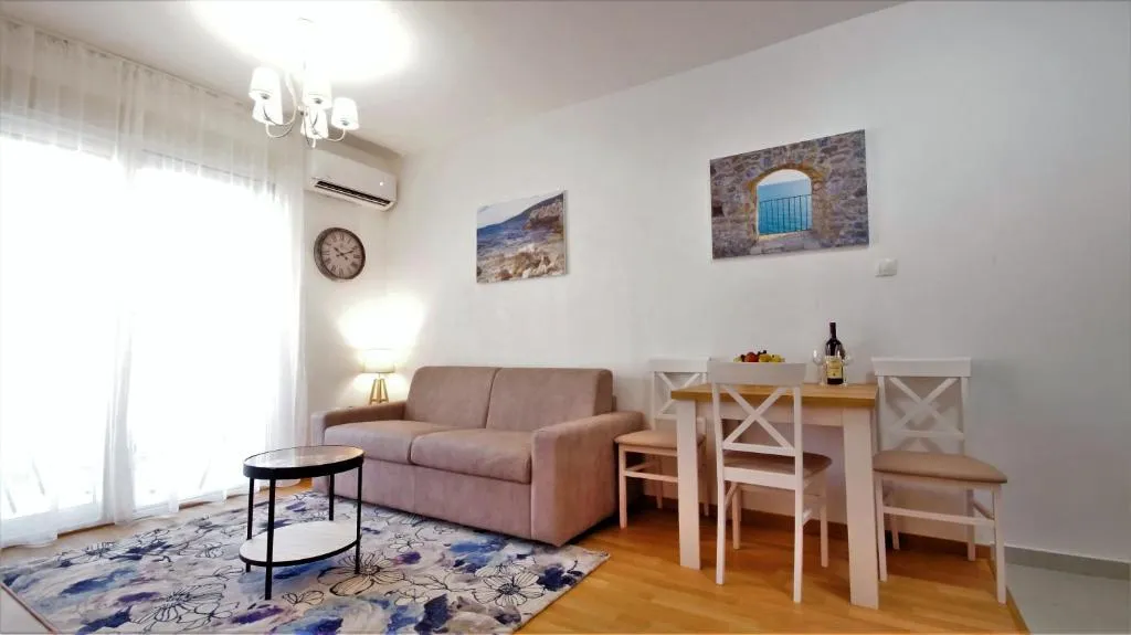 Kala Rooms & Suites фото 11