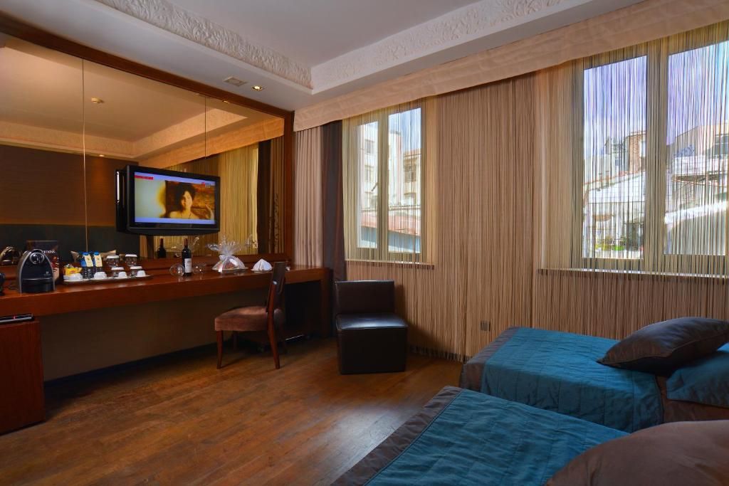 Pera Tulip Hotel фото 60