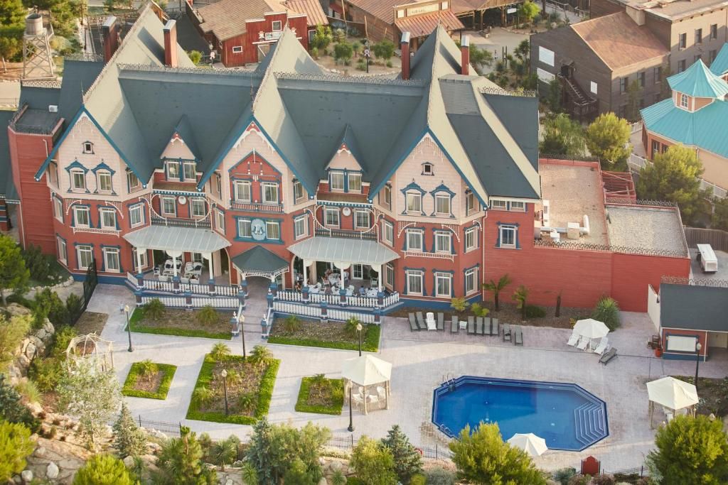 PortAventura Lucy's Mansion - Includes PortAventura Park Tickets фото 7