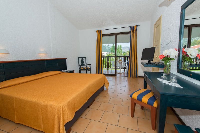 Golden Coast Hotel & Bungalows фото 5