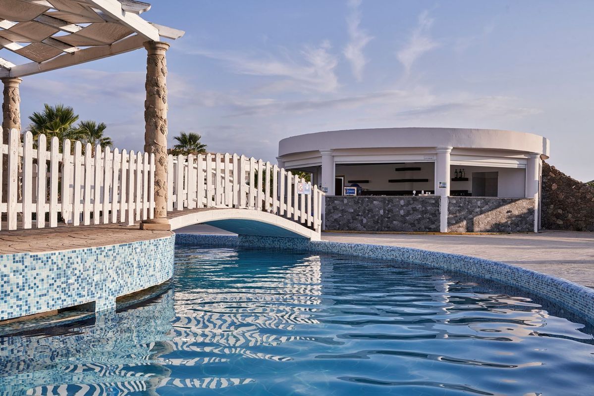 Sandy Beach Resort фото 12