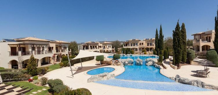 Фото отеля Aphrodite Hills Holiday Residences