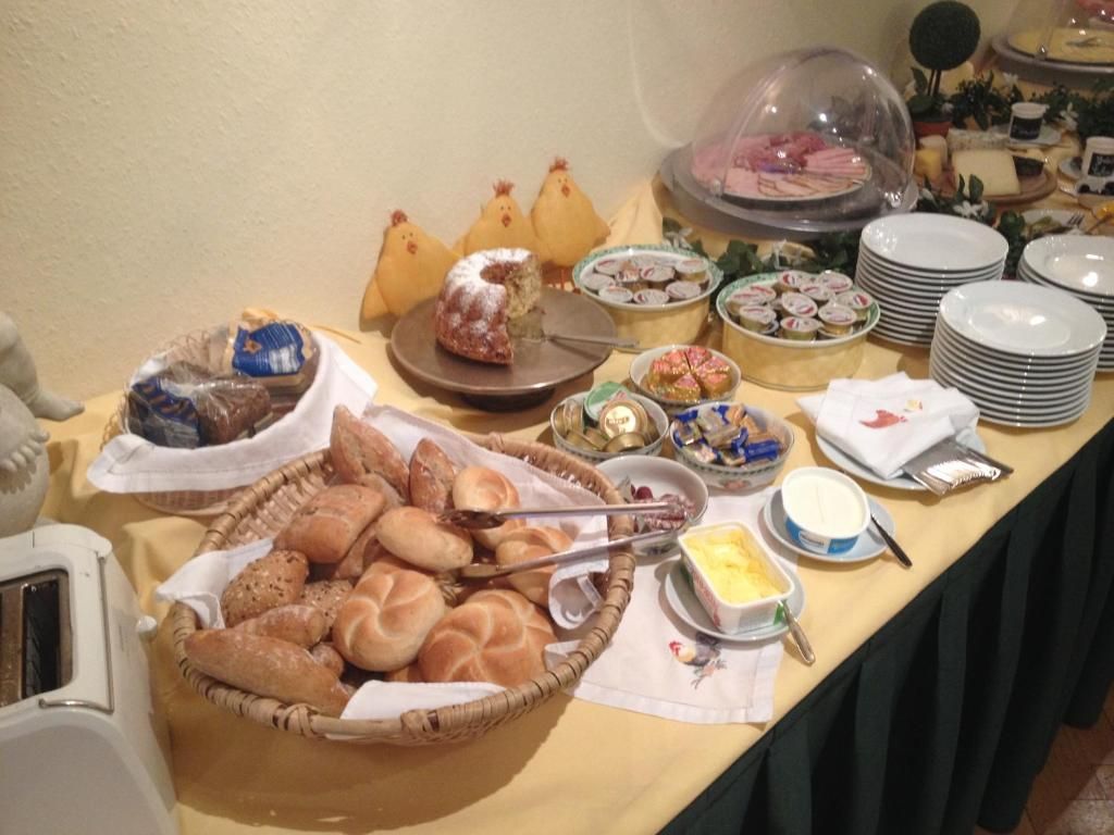 Hotel Roter Hahn - Bed & Breakfast фото 5
