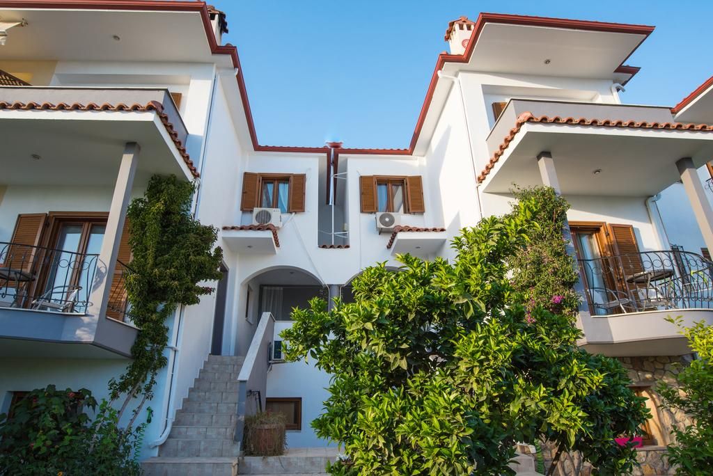 Bouganvillia Homes - Purple Home фото 25