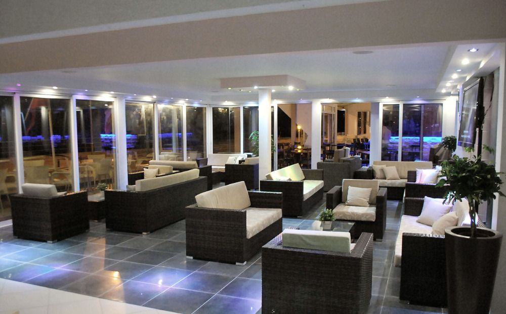 Flamingo Beach Hotel фото 48
