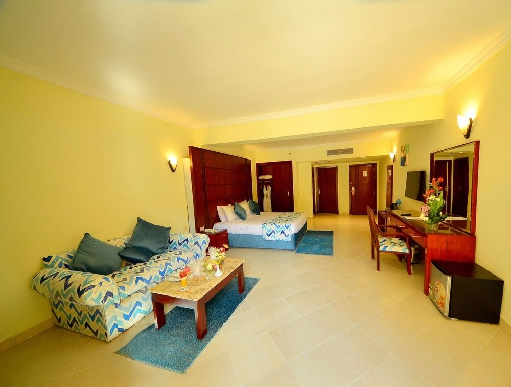 Edge Rotana Sea Beach фото 160