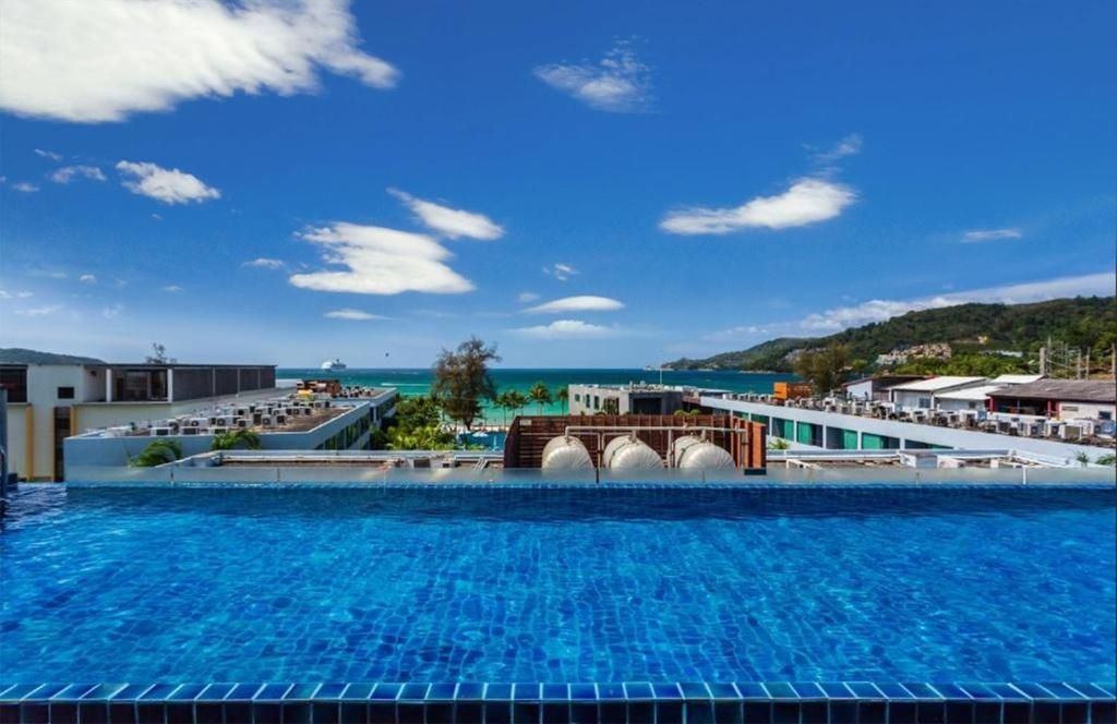 7Q Patong Beach Hotel фото 17