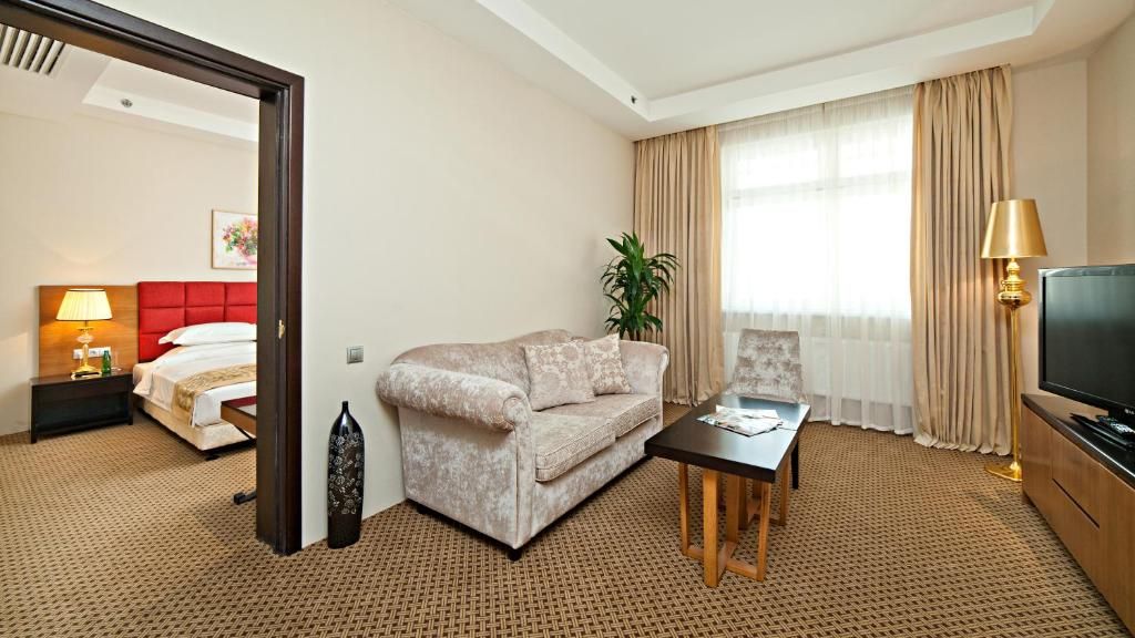 Гостиница «Greenwood Hotel» фото 24