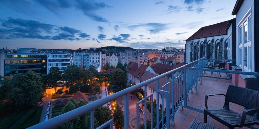 EA Hotel Julis фото 42