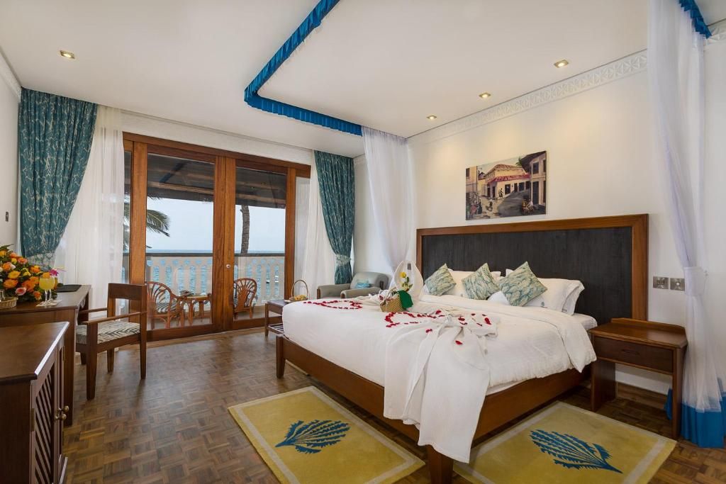 Travellers Beach Hotel and Club фото 8