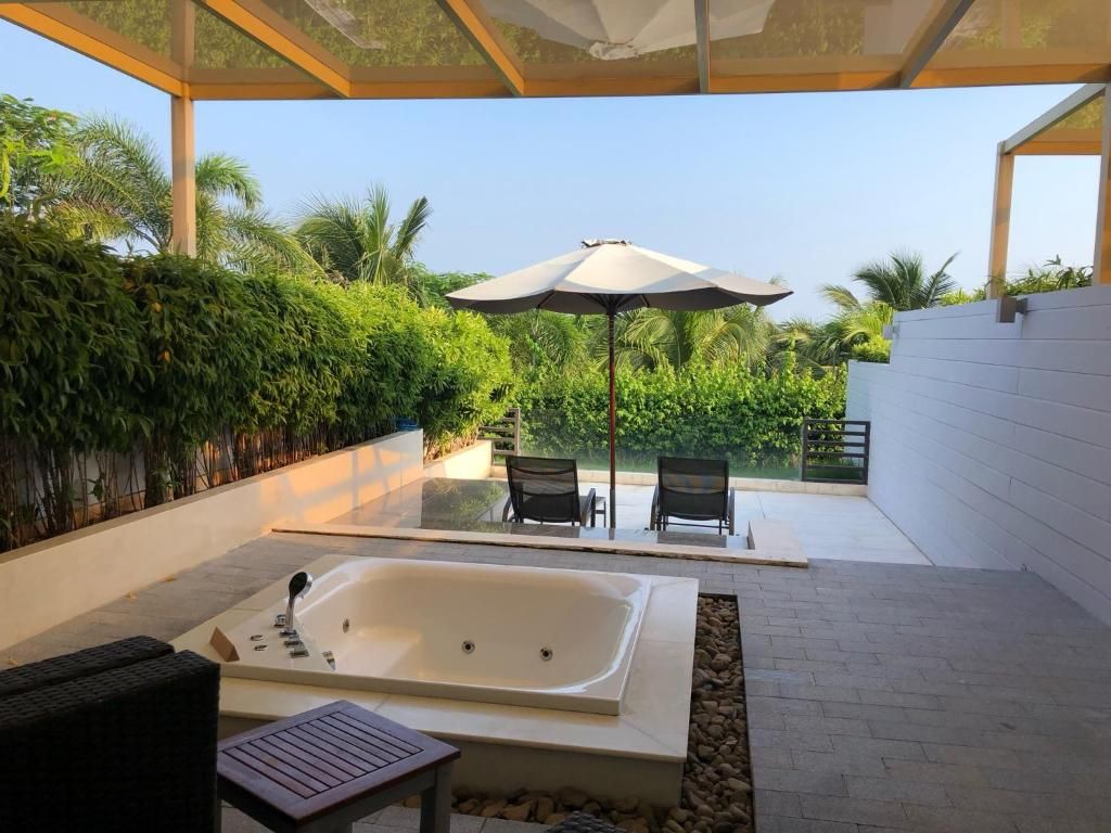 The Cliff Resort and Residence фото 145
